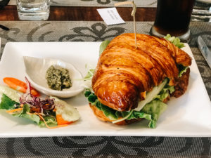 Croissant im La Terrasse in Vientiane