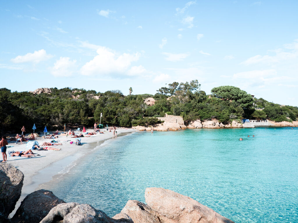 Capriccioli Est Strand